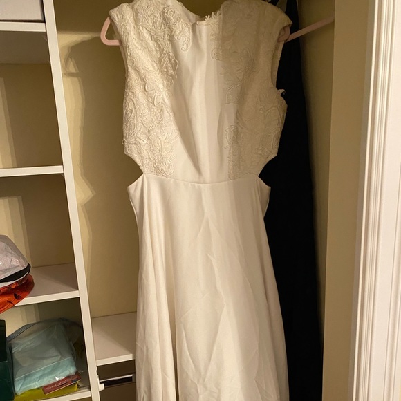 Ted Baker cut out Lace MIDI Dress - Picture 3 of 5